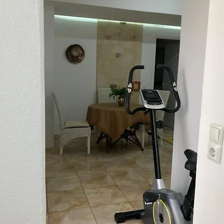Ξενοδοχείο με διαμερίσματα Lucky (adults Only)